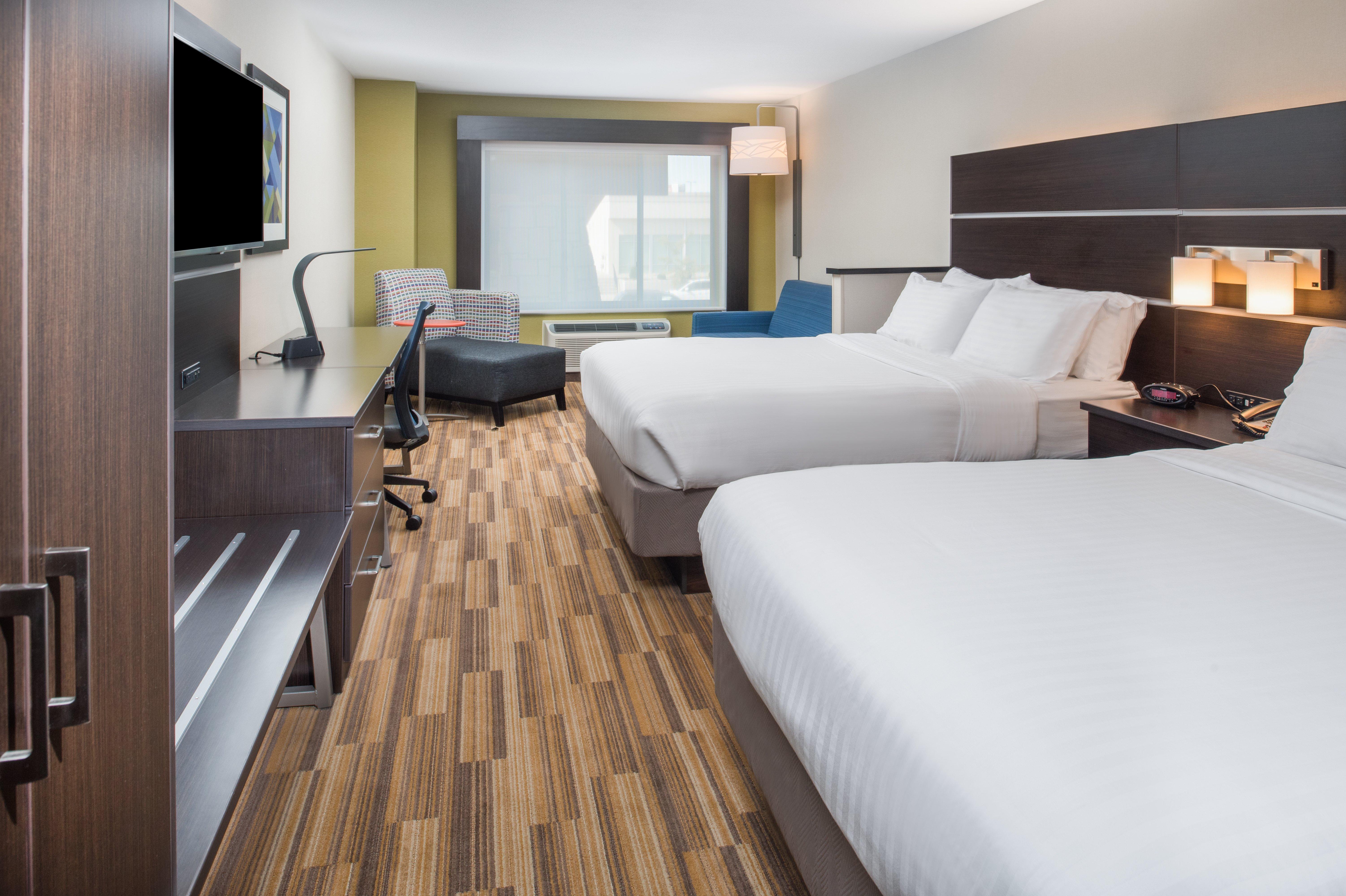 Holiday Inn Express Hotel & Suites Bismarck By Ihg Extérieur photo