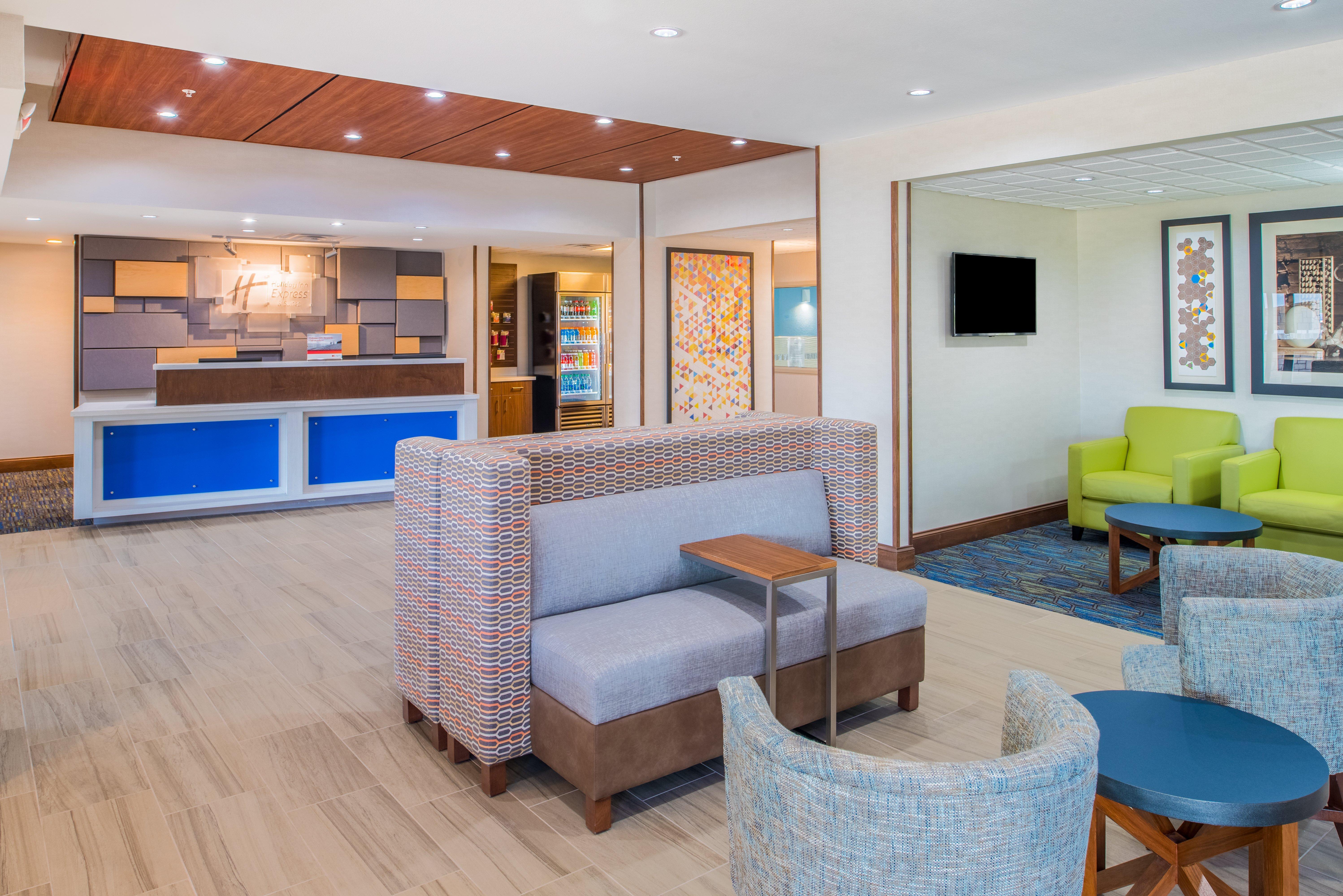 Holiday Inn Express Hotel & Suites Bismarck By Ihg Extérieur photo