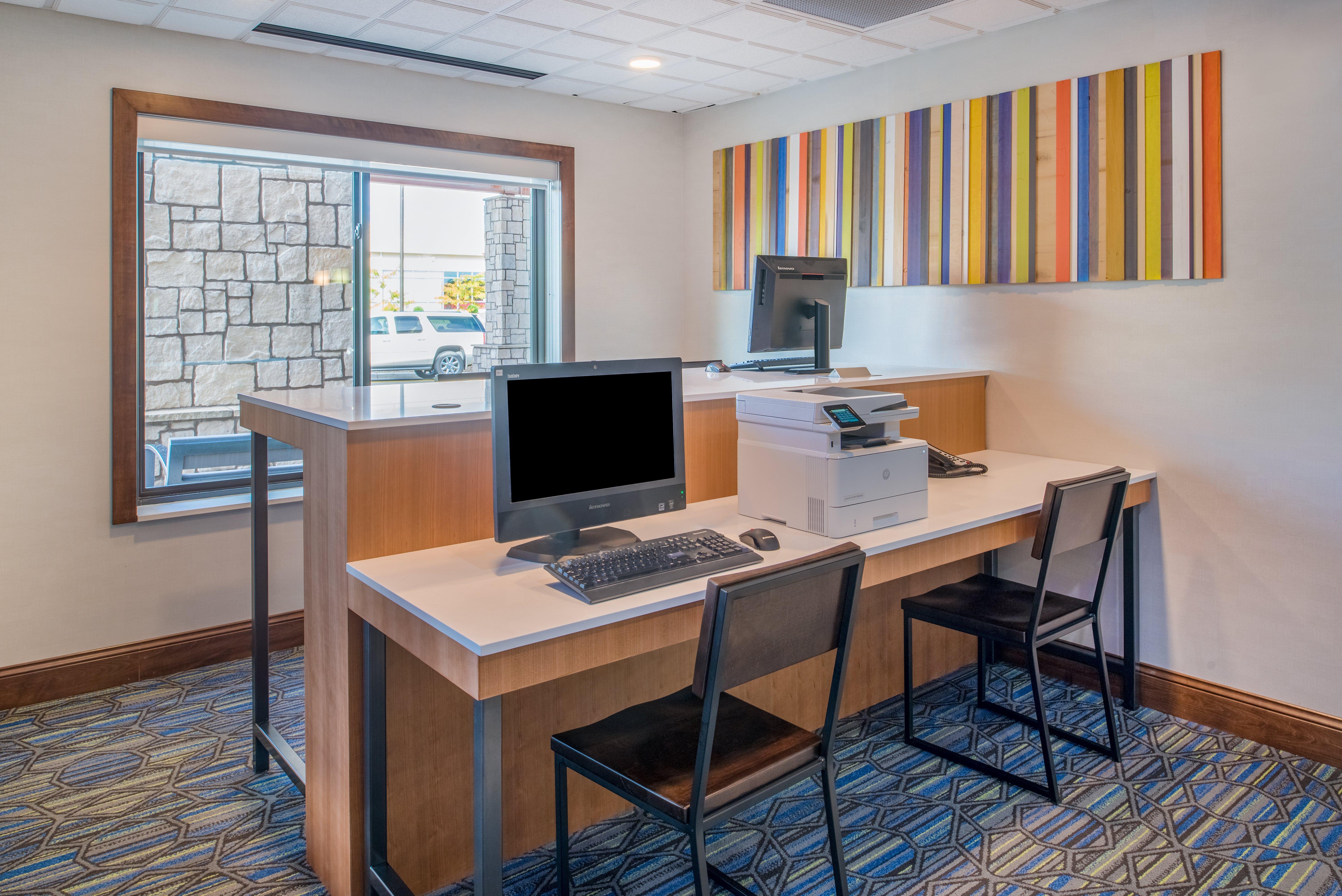 Holiday Inn Express Hotel & Suites Bismarck By Ihg Extérieur photo