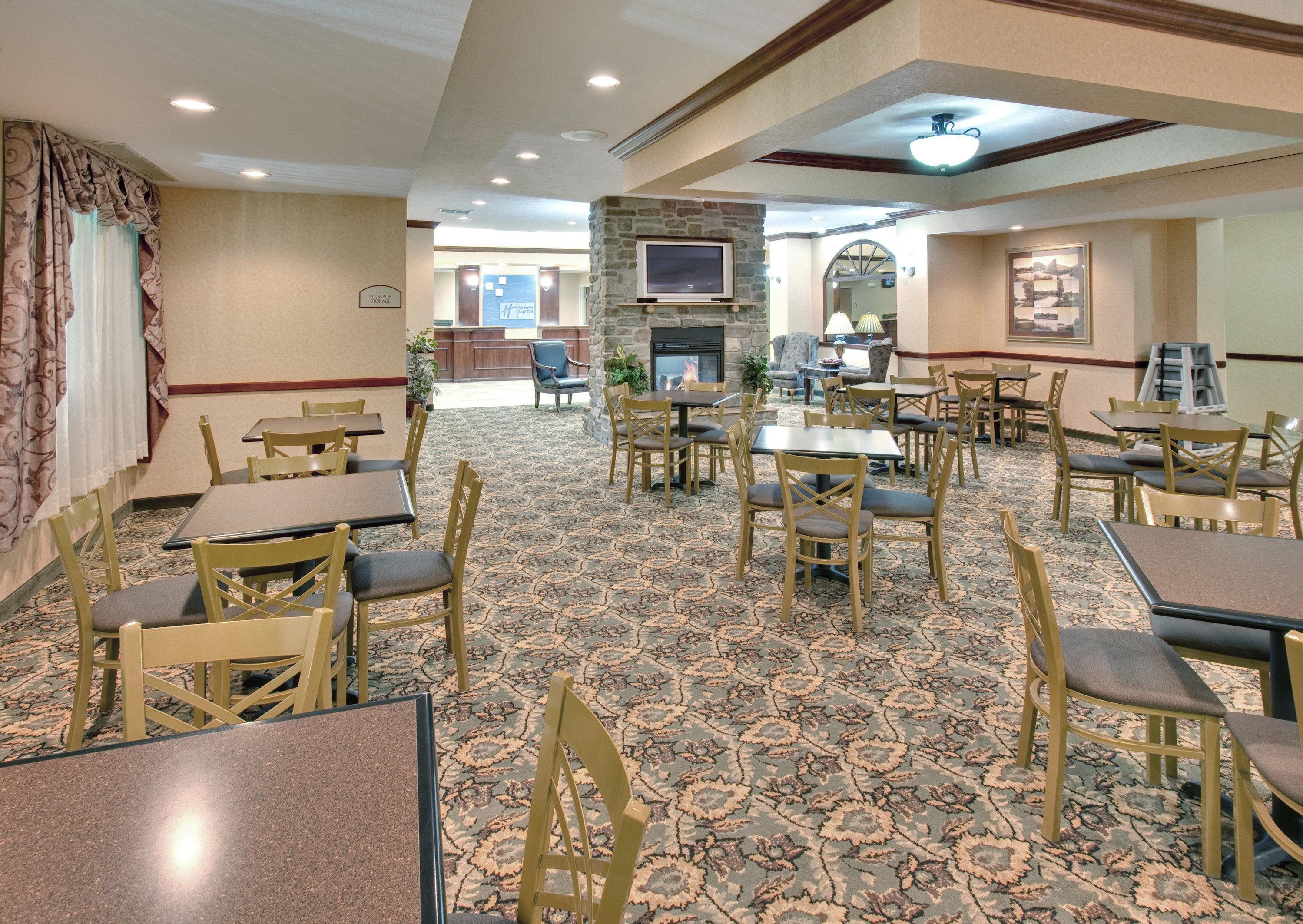 Holiday Inn Express Hotel & Suites Bismarck By Ihg Extérieur photo