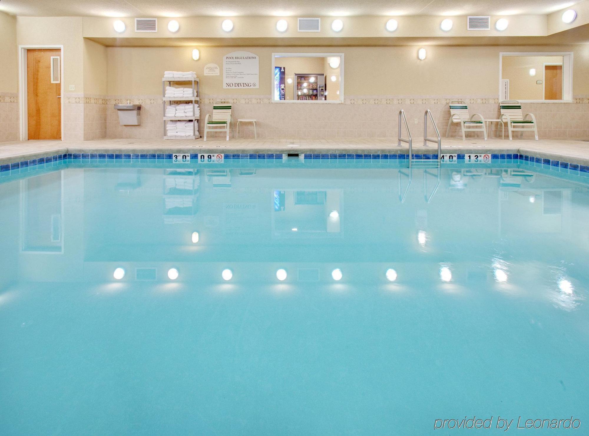 Holiday Inn Express Hotel & Suites Bismarck By Ihg Facilités photo